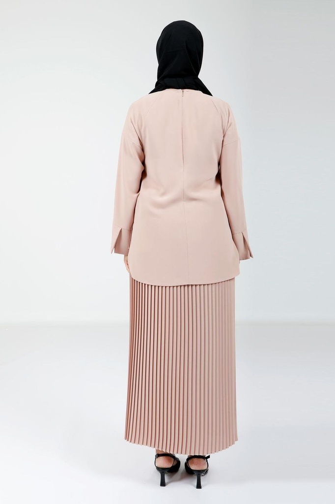 beyza-etegi-pliseli-bej-renk-bluz-ve-e-a99-34.jpg