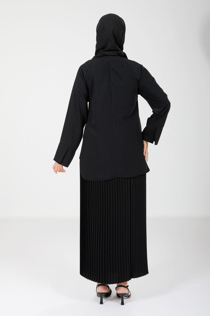 beyza-etegi-pliseli-siyah-renk-bluz-ve-35966c.jpg