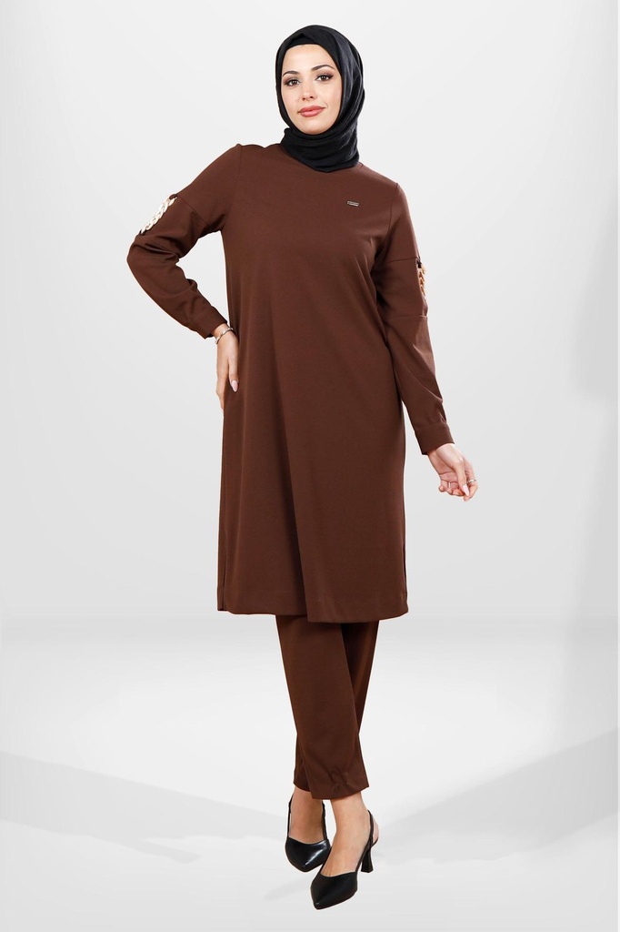 [24TKMK4062-10020] Sleeve Chain With Accessories Two-Piece Modest Set 4062 (brown, 38)