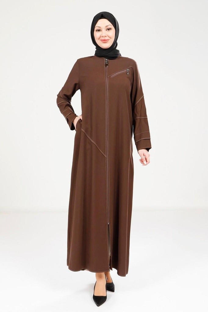 [25FRCY9200-11930] Sporty Stitched Farajah 9200 (brown, 38)