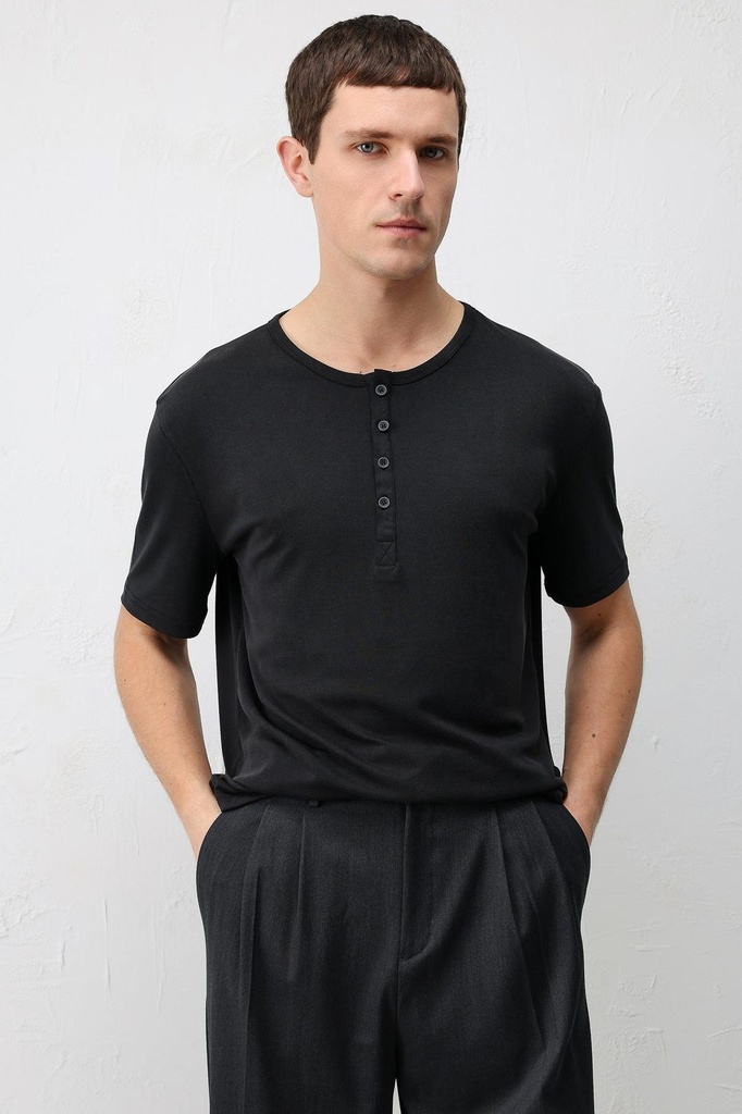 Antioch Buttoned Collar Men's T-Shirt (S)