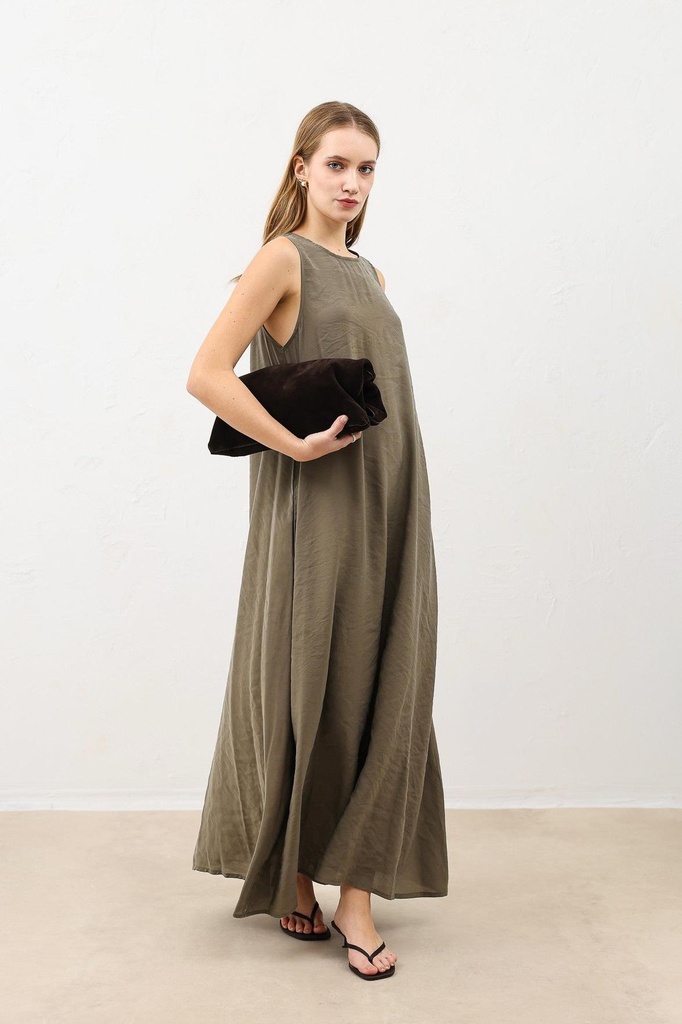 [BA26Y043-Haki-M] Antioch Flowing Halter Collar Midi Dress (M)