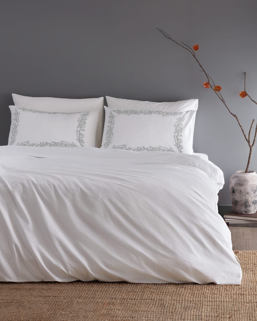 [8684427292839] Duvet Cover Set Linda, Family Size, 100% Cotton, Embroidered, Waffle, with Fitted Sheet (white/gray (Family Size))