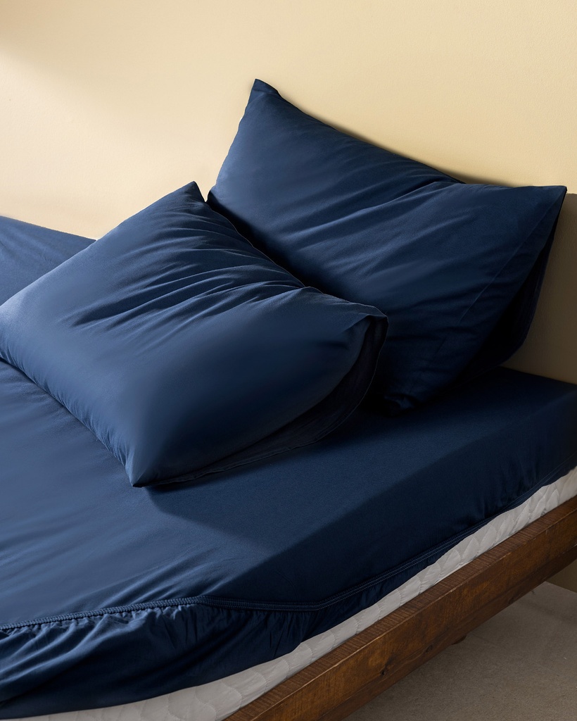 [8684427032985] Комплект постельного белья с простынёй Eloise, King Size, 100% хлопок, ранфорс, на резинке (тёмно-синий)